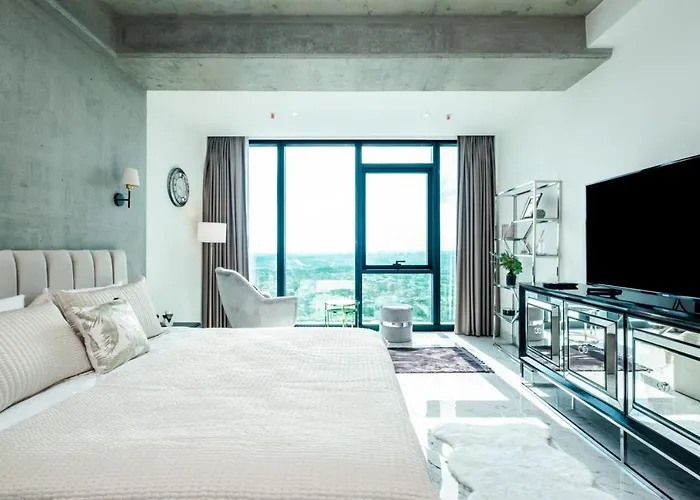 Splendid Residence Flat With City View In Bomonti
